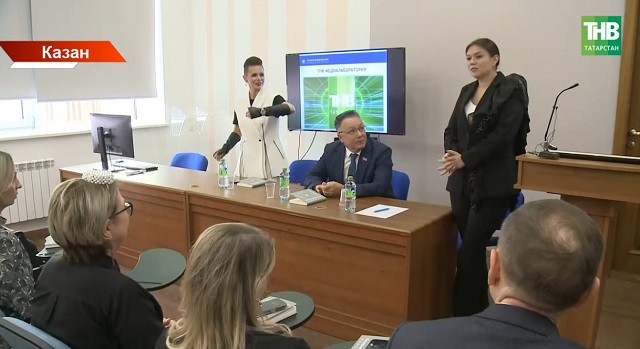 ТНВ медиалабораториясе: журналистлар укыта, студентлар эшләп карый