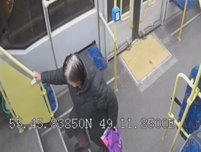 Казанда трамвайда 62 яшьлек пенсионер егылып үлгән