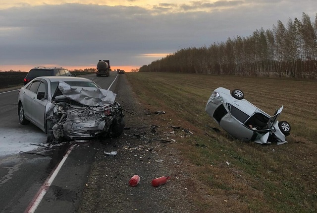 В РТ два человека погибли из-за вылетевшей на встречную полосу Toyota