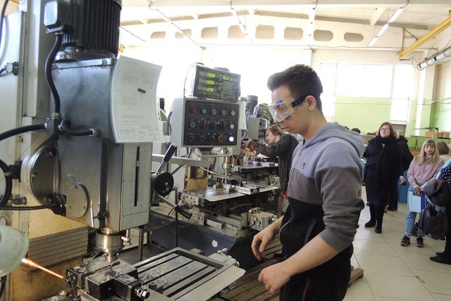 Благодаря нацпроекту «Образование» в колледжах Татарстана создадут 12 мастерских