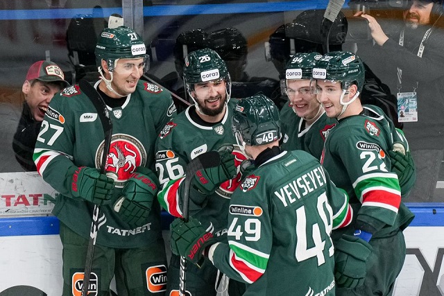 «Ак Барс» обыграл «Нефтехимик» со счетом 5:2