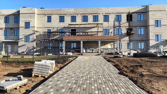 В Нижнекамске строительство детской поликлиники близится к завершению