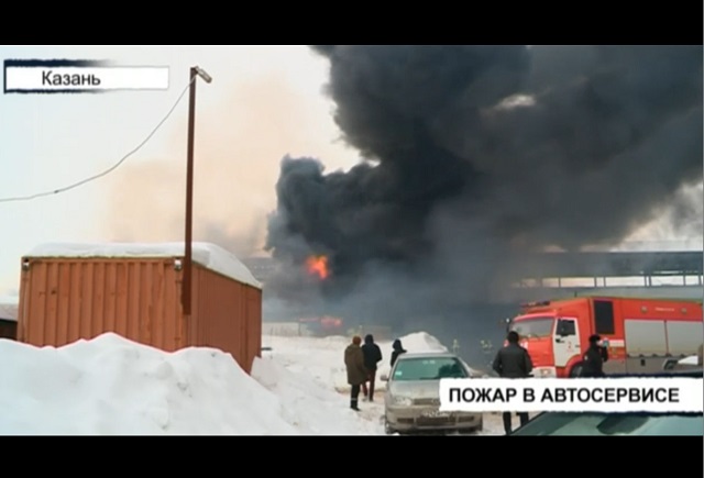 Корреспонденты «Вызова 112» выяснили все подробности крупного пожара в Казани – видео