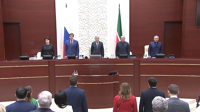 «Работали рука об руку»: Минниханов поблагодарил Мухаметшина за многолетнюю поддержку