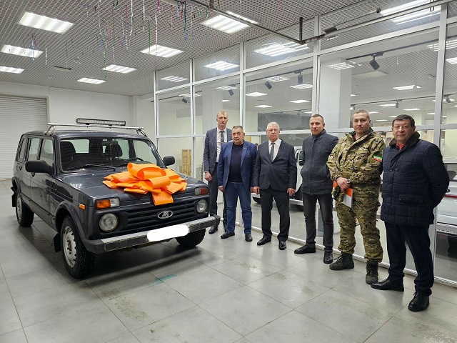 Бөгелмәдән махсус хәрби операция зонасына "Нива" машинасы җибәрделәр