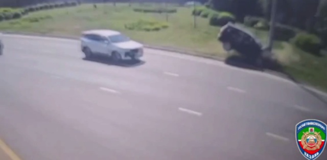 Двое погибли: смертельная поездка попала на видео на Оренбургском тракте в Казани
