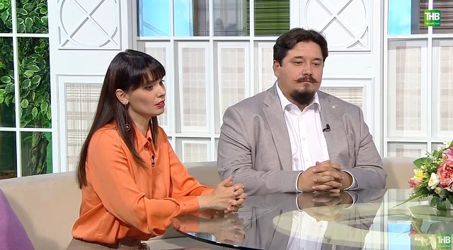 Альберт Шакиров һәм Луиза Закирова "Таяну ноктасы" алып баручылары буларак беренче интервьюларын бирде