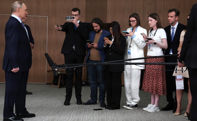 Владимир Путин: боевые действия после пасхального перемирия возобновились