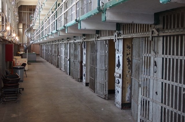 В Татарстане экс-начальник ИК-3 попался на взятках и получил четыре года колонии