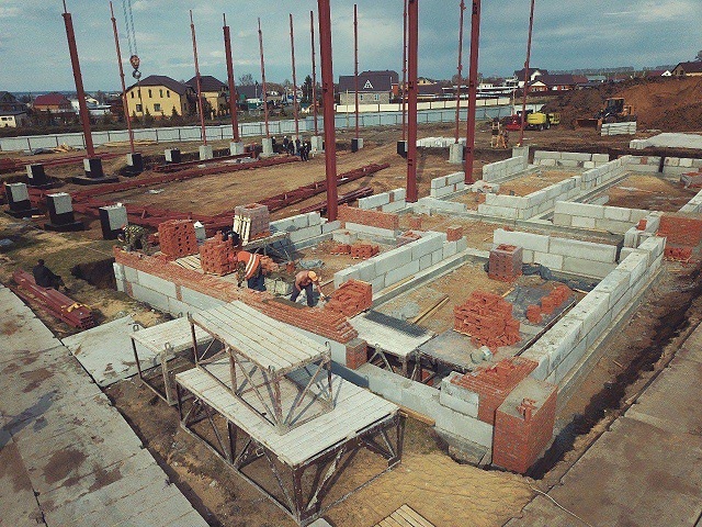 Нацпроект: в Алексеевском районе Татарстана строят центр бадминтона на шесть кортов