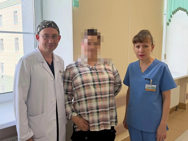 «Свои ткани вместо имплантата»: онкологи Татарстана восстановили грудь пациентке с Камчатки