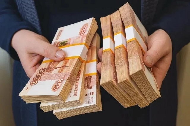 В Татарстане мать украла у сына-инвалида 600 тысяч, выплаченные за гибель отца на СВО