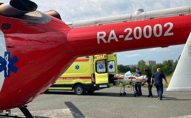 Түбән Камада канализация чистарткан вакытта агуланып исән калган бердән-бер ир-атны РКБга китергәннәр