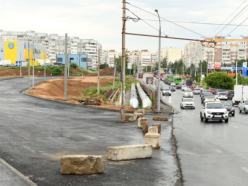 Казанда Фучик урамында вакытлыча әйләнгеч юл буенча хәрәкәт ачыла
