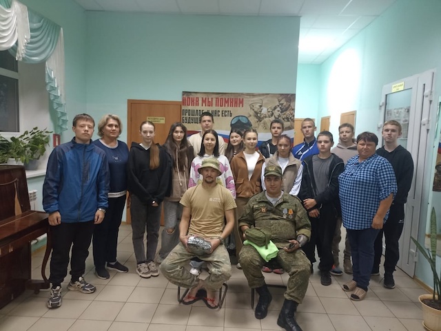 Урок мужества: бойцы СВО провели встречу со школьниками Татарстана