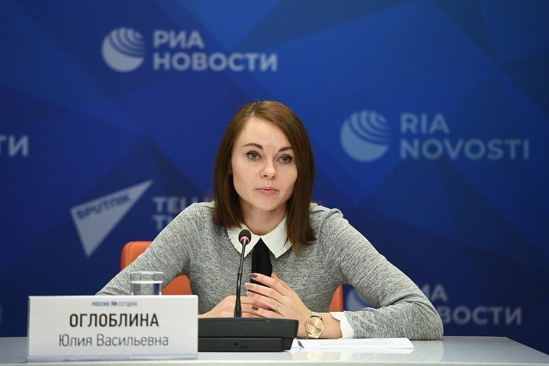 В Конституцию предложили внести упоминание о молодежной политики