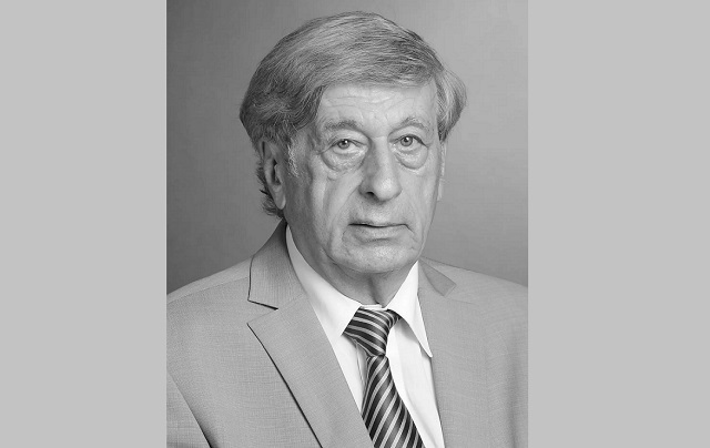 «Человек с внутренним стержнем»: ушел из жизни один из первостроителей Нижнекамска Рафаил Глянц