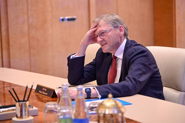 Минниханов провел встречу с Титовым в Казани