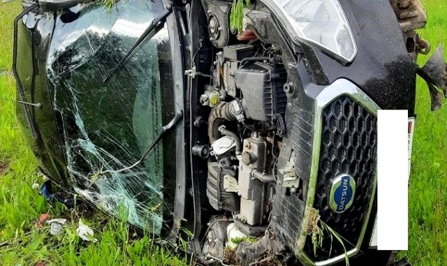 Перевернувшаяся на иномарке автоледи лишилась жизни на трассе в Татарстане