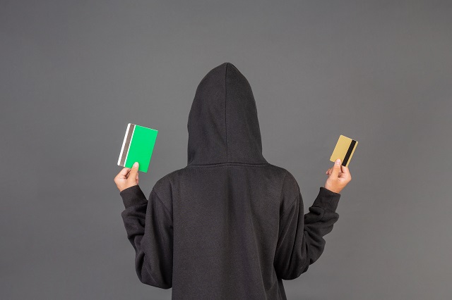 Поверившая «доброжелателям» преподаватель из Чистополя лишилась 845 000 рублей