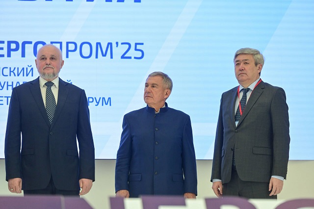 Минниханов и Цивилев встретились с ветеранами энергоотрасли — участниками Великой Отечественной войны