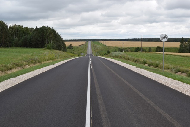 В Муслюмовском районе в рамках напроекта отремонтировали 2,2 км дороги