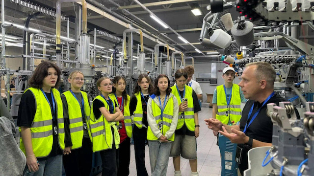 Более 300 школьников Казани посетили предприятия и технопарки по нацпроекту