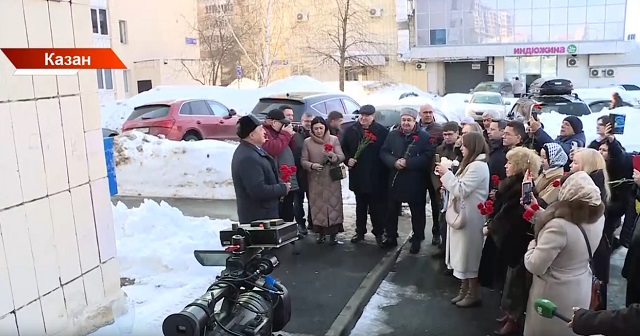 Казанда татар журналистикасының аксакалы Флорид Әгъзамовны искә алдылар