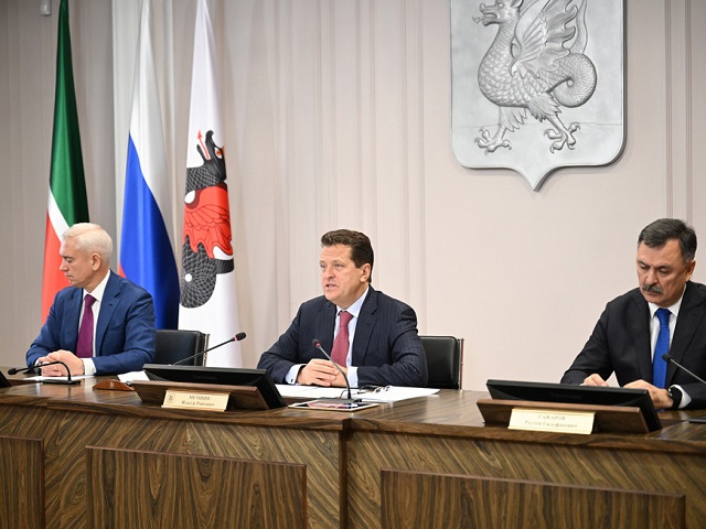 «Площадь убили ларьками»: мэр Казани хочет очистить сквер у Московского рынка от коммерческих строений