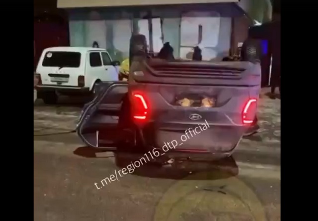 Автолихач в Татарстане отправил свое авто в полет после устроенного им ДТП – видео