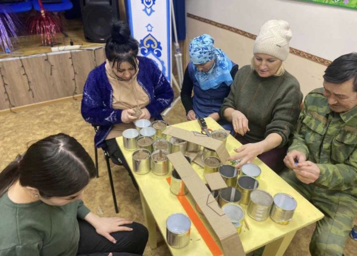 Актанышбаш җирлегендә яшәүчеләр 300 дән артык окоп шәме ясаган