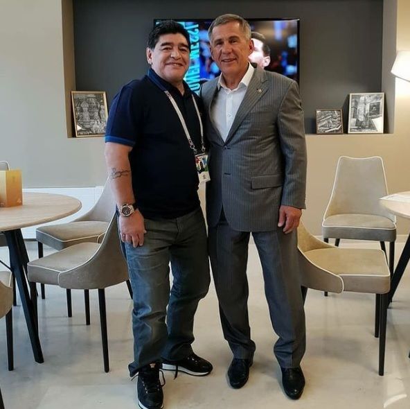 «Ушла легенда»: Минниханов выложил совместное фото с Марадоной в инстаграме