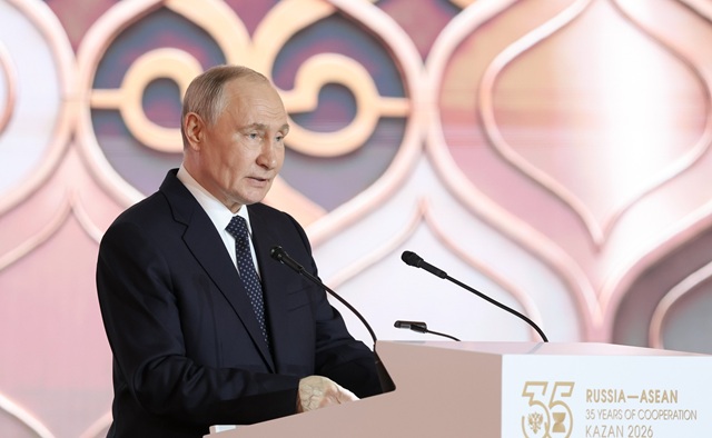 «Олицетворяет многообразие России»: Путин о Казани на приеме в театре Камала