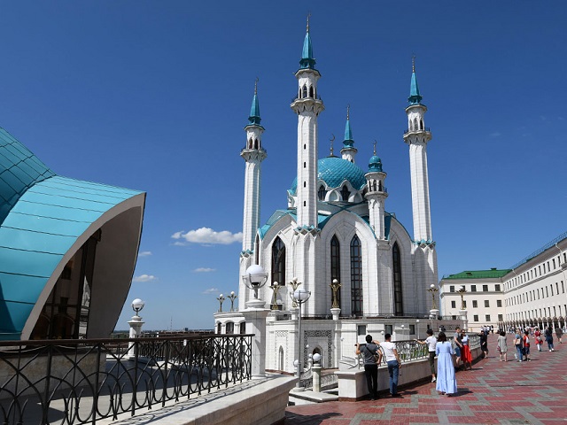 481-метровая новостная строка на стенах Казанского кремля попала в Книгу рекордов России