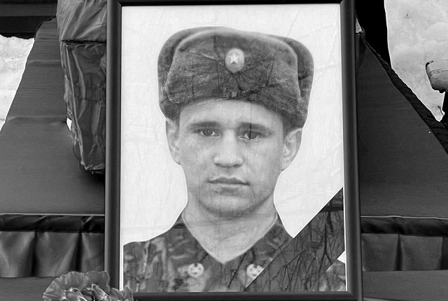 Тәтештә махсус хәрби операциядә һәлак булган Александр Ехохин белән хушлаштылар