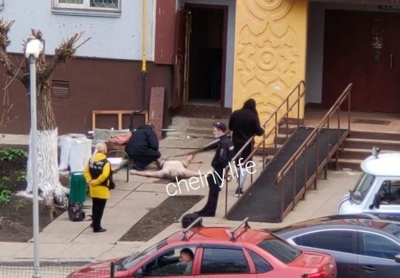 В Челнах отчим вызволил падчерицу от насильника из подвала