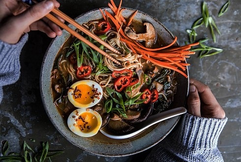 Где готовят вкусную лапшу вок в Тюмени?