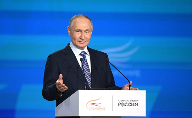 Президент РФ: бойцов в приграничье нужно уравнять в льготах со всеми военными на СВО