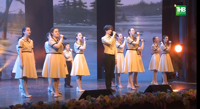 Әлмәттә "Сандугач сайрар илем" фестиваленең финалы узды