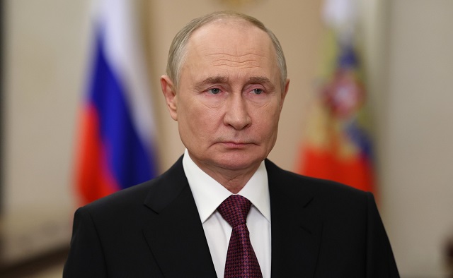 Путин похвалил Сухопутные войска за выучку и героизм на СВО