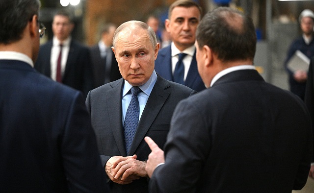 Путин: власти РФ готовы к ускоренному финансированию дорожного строительства