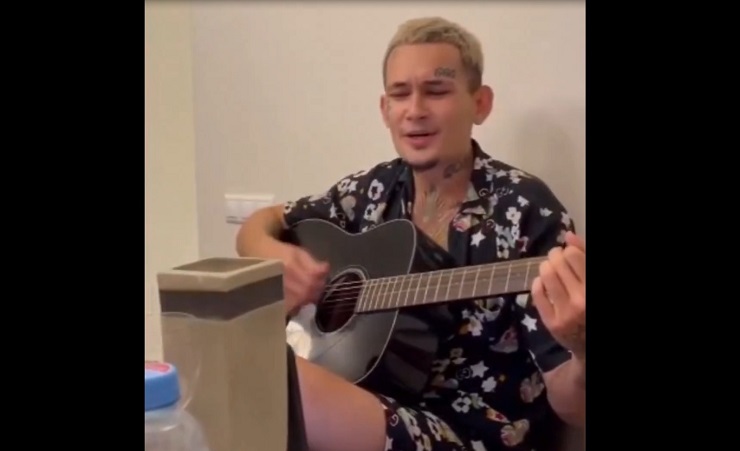 «Это все»: Моргенштерн исполнил песню Шевчука - видео