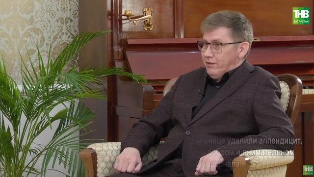 Дәниф Шәрәфетдинов: "Хәния Фәрхи минем өчен һаман да исән!"