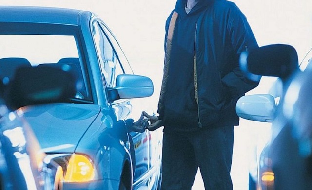 Угнавший у клиента «Ладу» автослесарь попал на ней в ДТП в Набережных Челнах