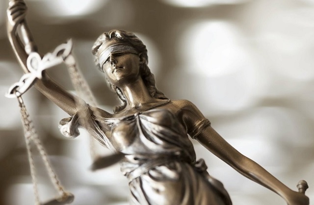 В Татарстане перед судом предстанут супруги, допустившие падение дочери из окна