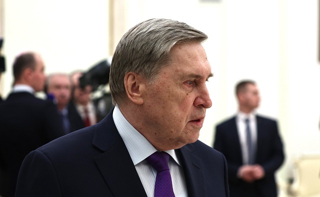 Ушаков огласил, во сколько начнется встреча Путина и Трампа на Аляске