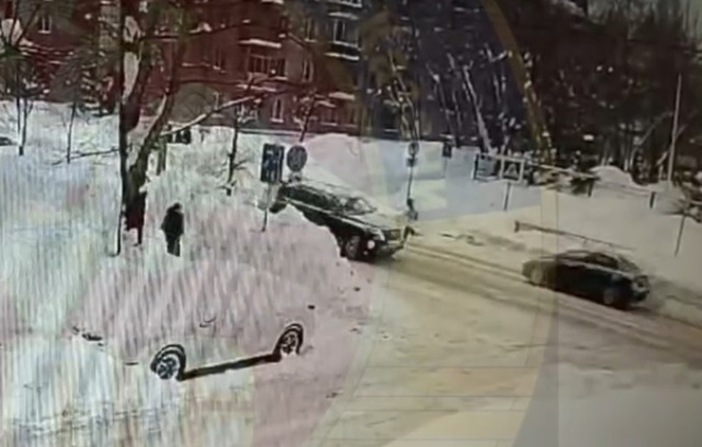 В Казани водитель иномарки сбил 11-летнюю девочку на «зебре»