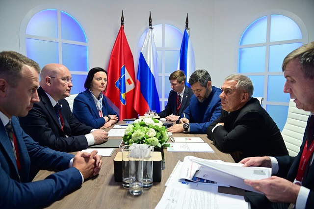 Минниханов и Развожаев подписали соглашение о сотрудничестве между Татарстаном и Севастополем