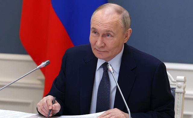 Многодетная семья из Татарстана попросила Путина передать привет Минниханову