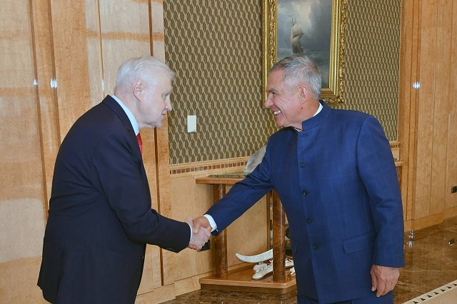 Рөстәм Миңнеханов "Гадел Россия - Дөреслек өчен" партиясе рәисе Сергей Миронов белән очрашты